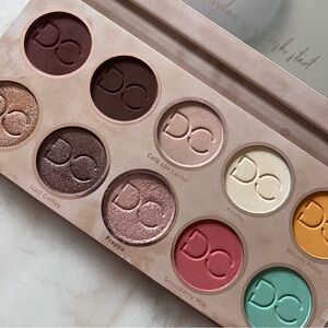 Dominique Cosmetics Latte 2 eyeshadow palette